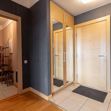 Comfort & Views Over Near Airport And Center Апартаменты Рига