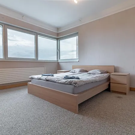 Apartamento Comfort & Views Over Near Airport And Center