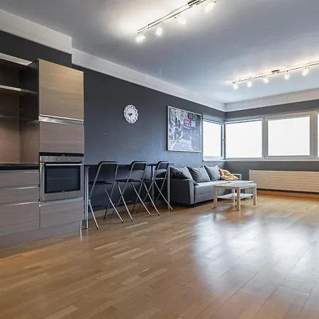 Apartamento Comfort & Views Over Near Airport And Center Riga