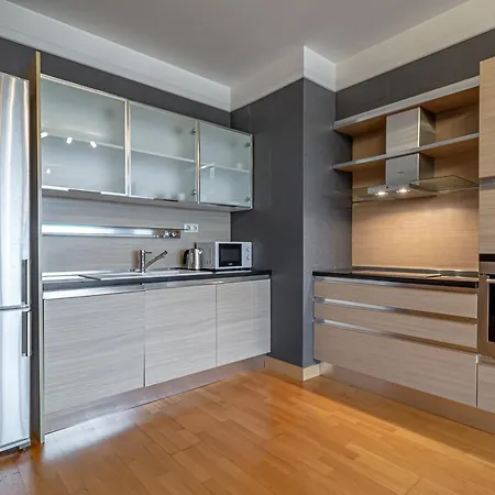 Comfort & Views Over Near Airport And Center דירה ריגה